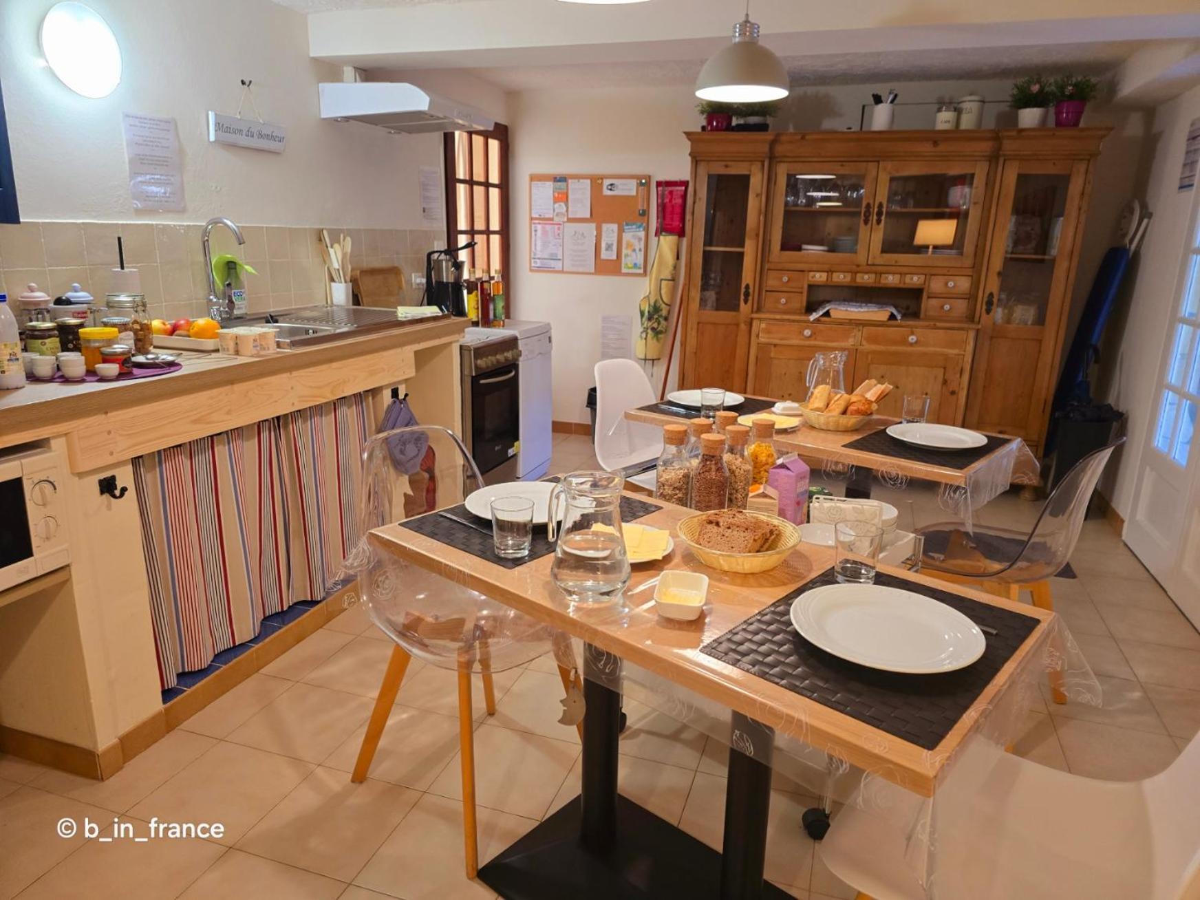 Vacances Castellane Luaran gambar